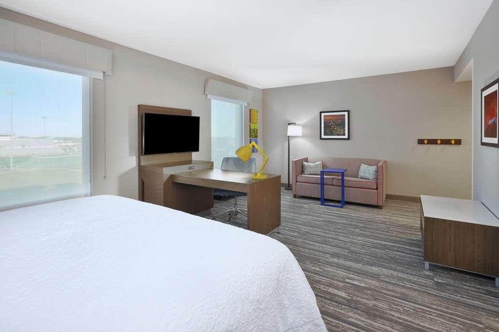 Hampton Inn & Suites Grandville Grand Rapids South Номер фото